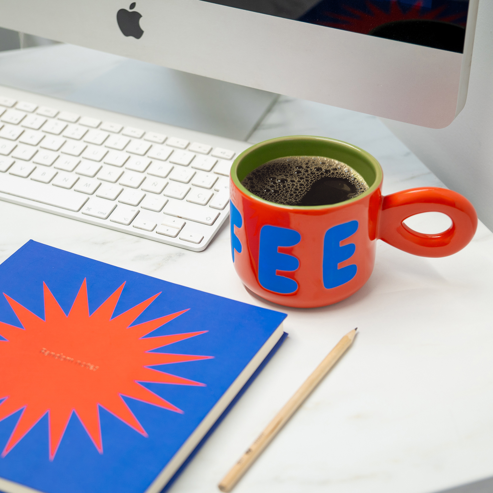 COFFEE MUG RED 