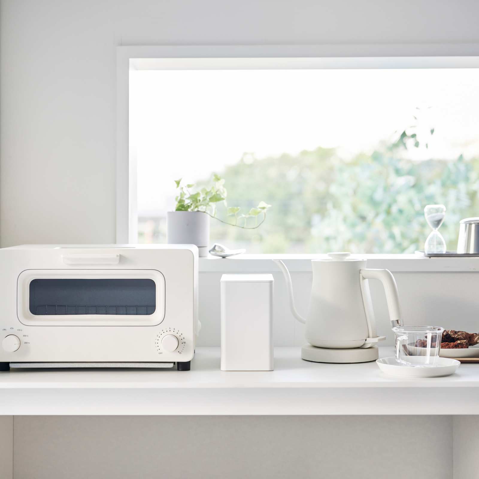 Kaffeefilterbox TOWER weiss 