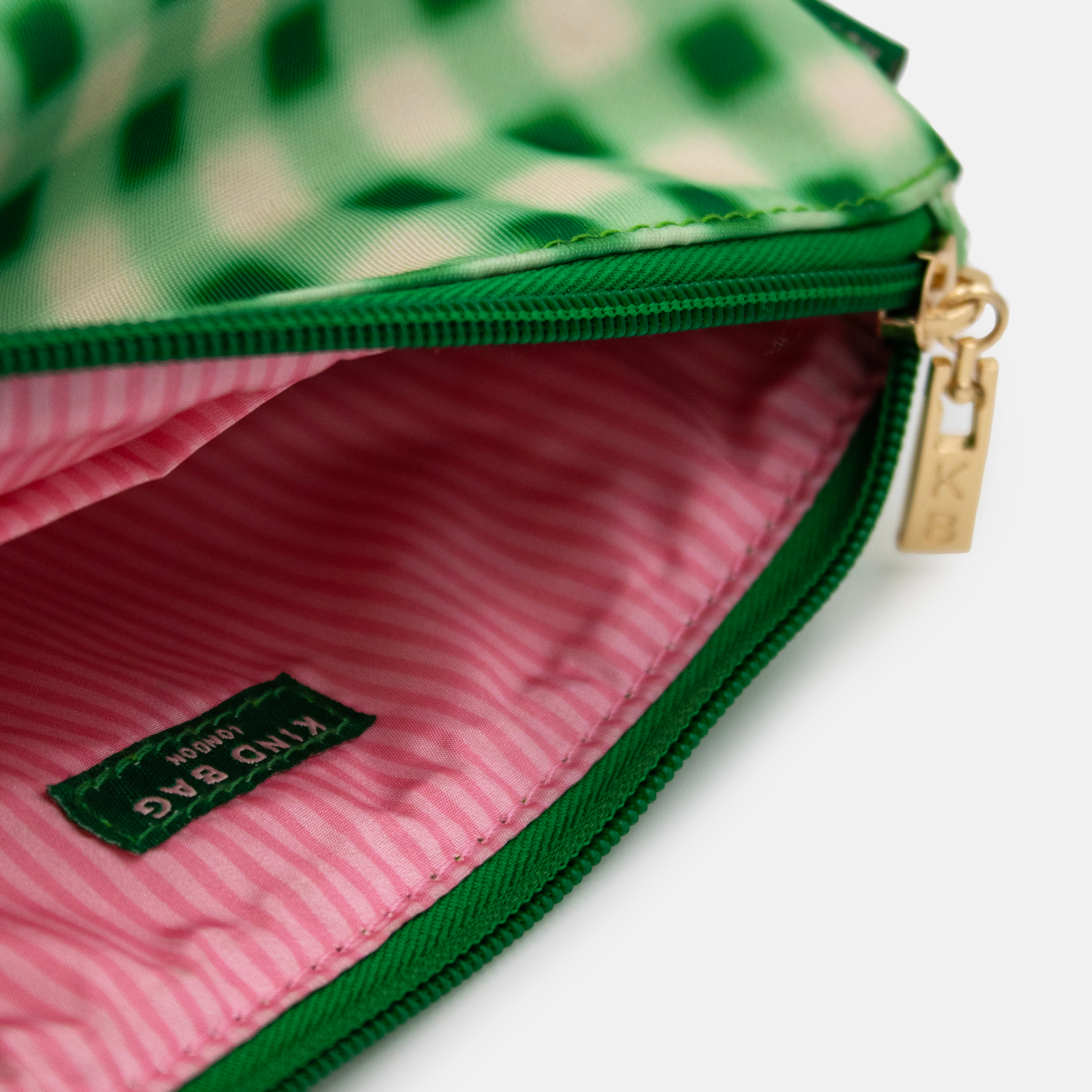 Essentials Case Blurred Plaid 