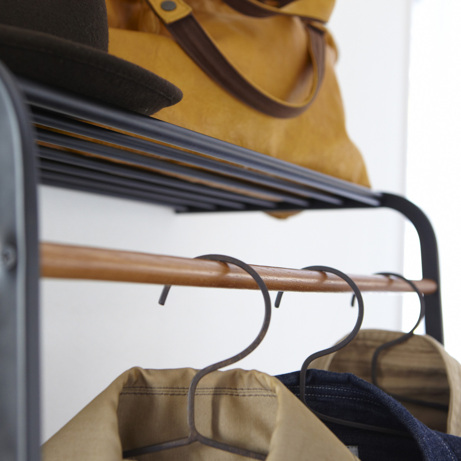 Garderobe mit Regal TOWER schwarz 