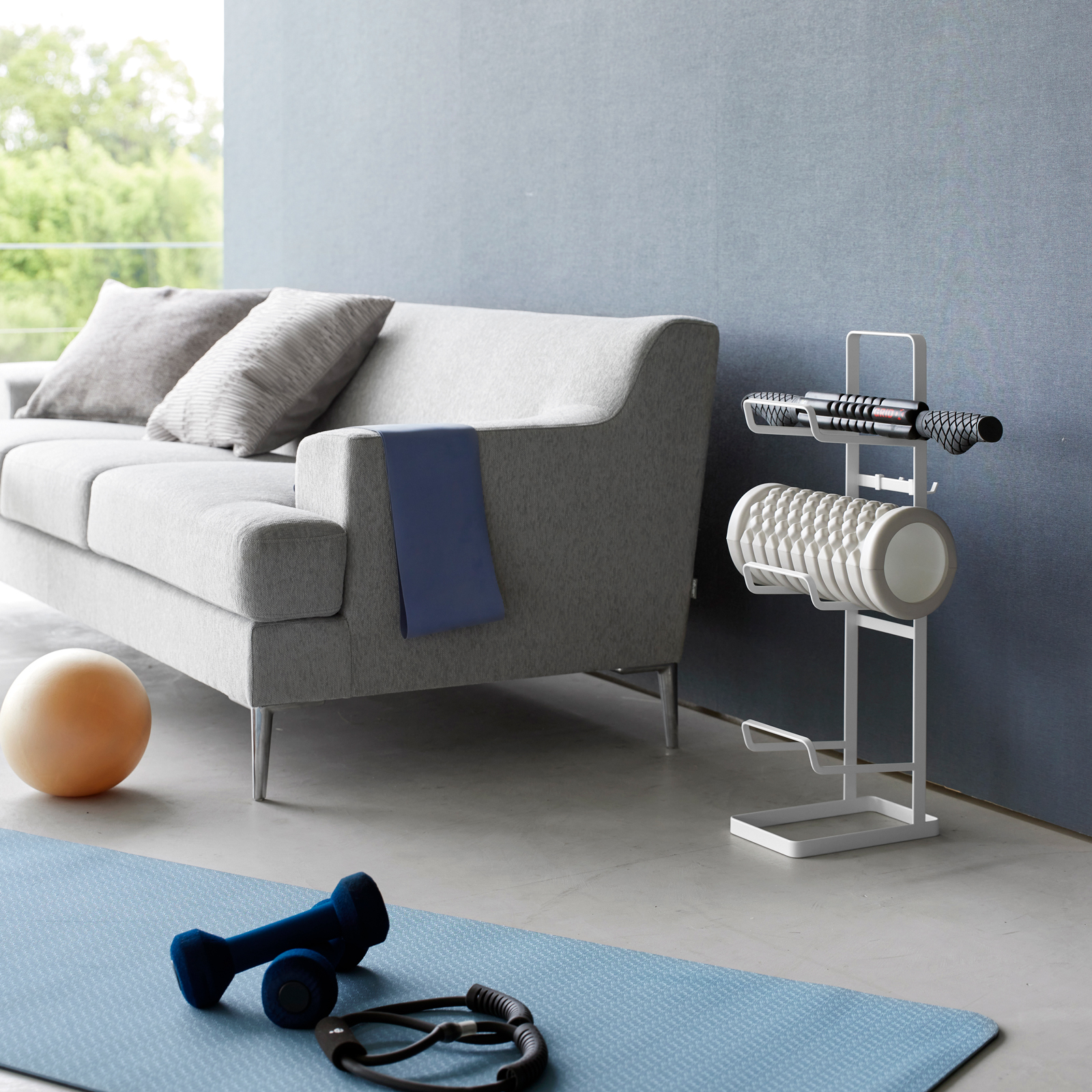 Fitnessgeräte-Ständer TOWER weiss 