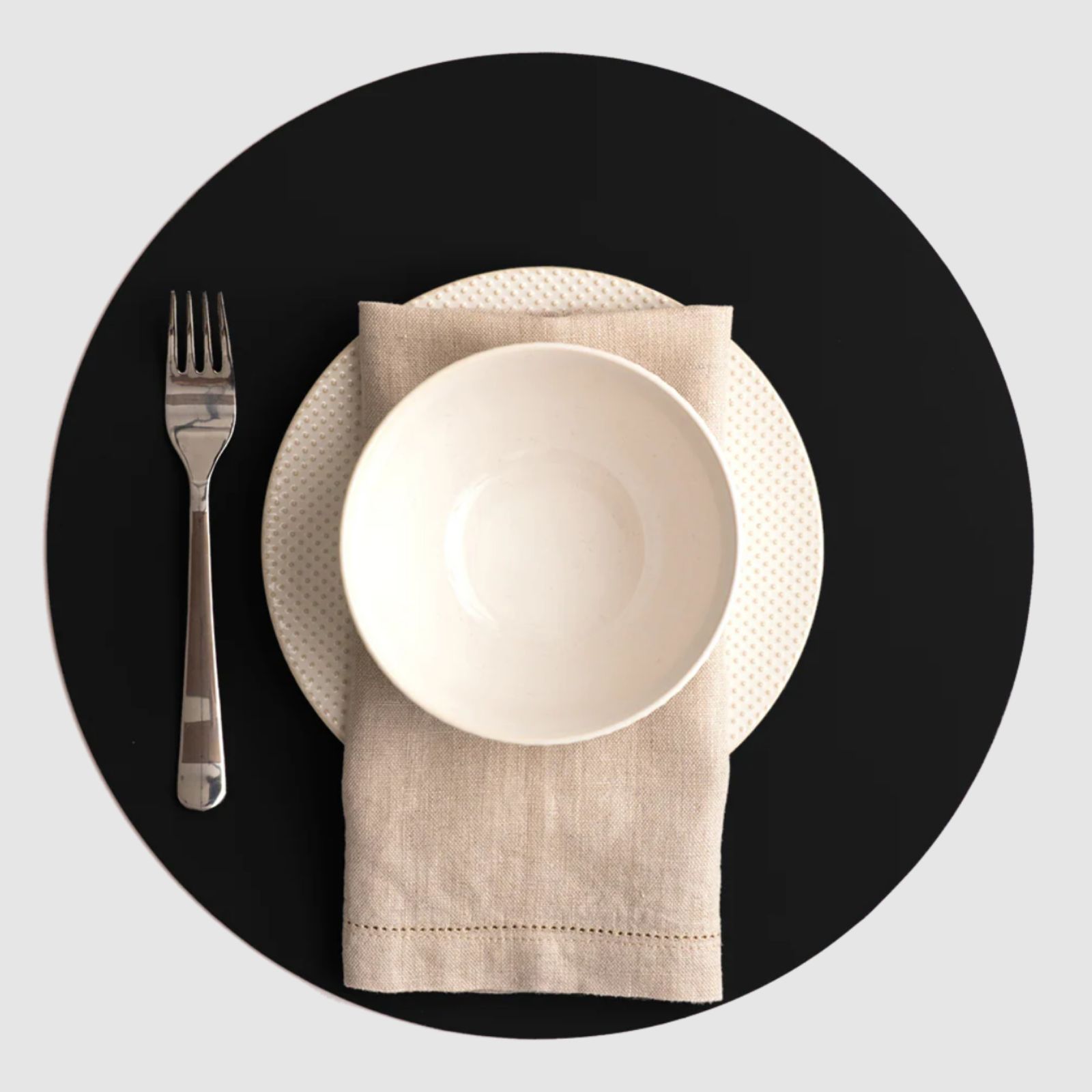 Ruca Round Placemat Black 