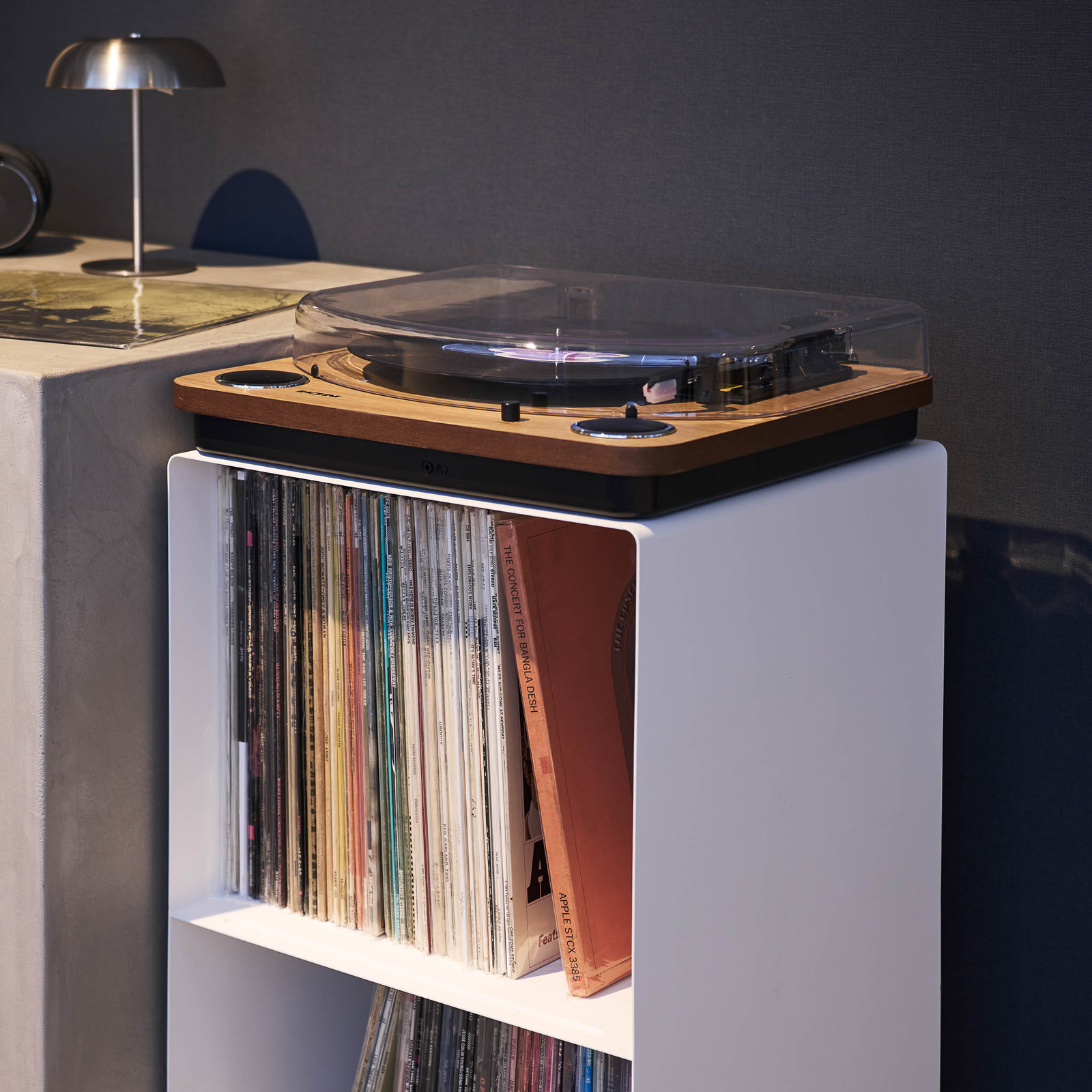 2-stöckiges Schallplatten-Regal mit Rollen TOWER weiss 