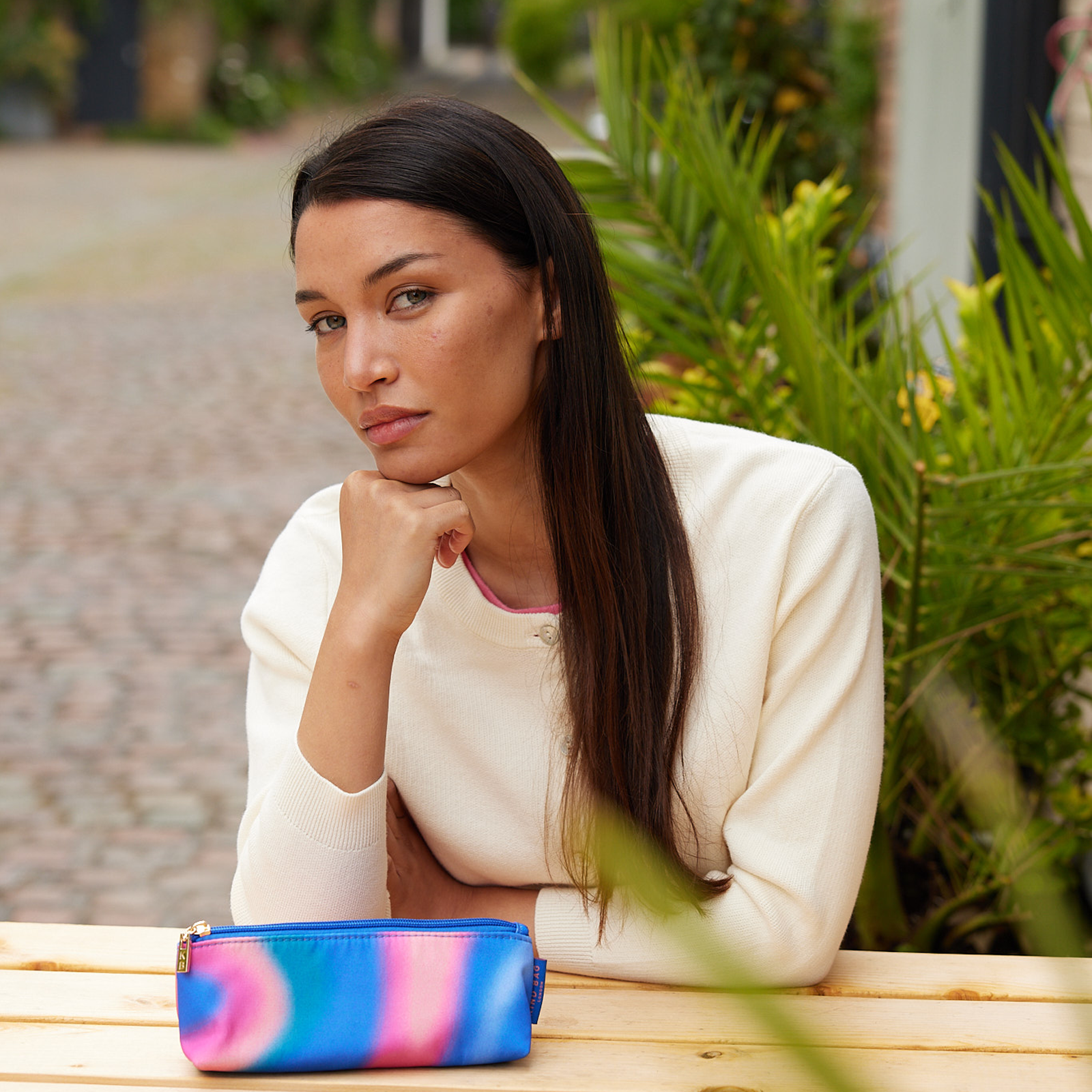 Essentials Case Aurora blue & pink 