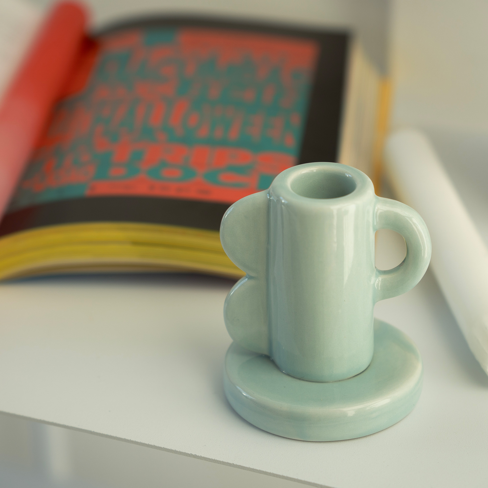 VINTAGE WAVES CANDLE HOLDER BLUE  