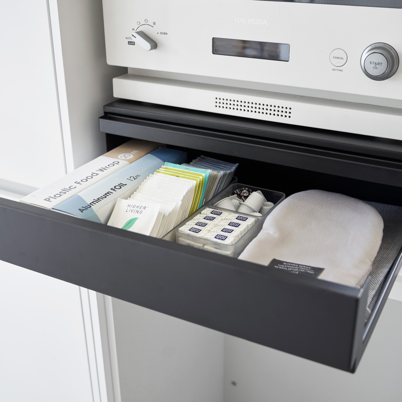 Ausziehtablett für Arbeitsplatte TOWER schwarz mit Schublade