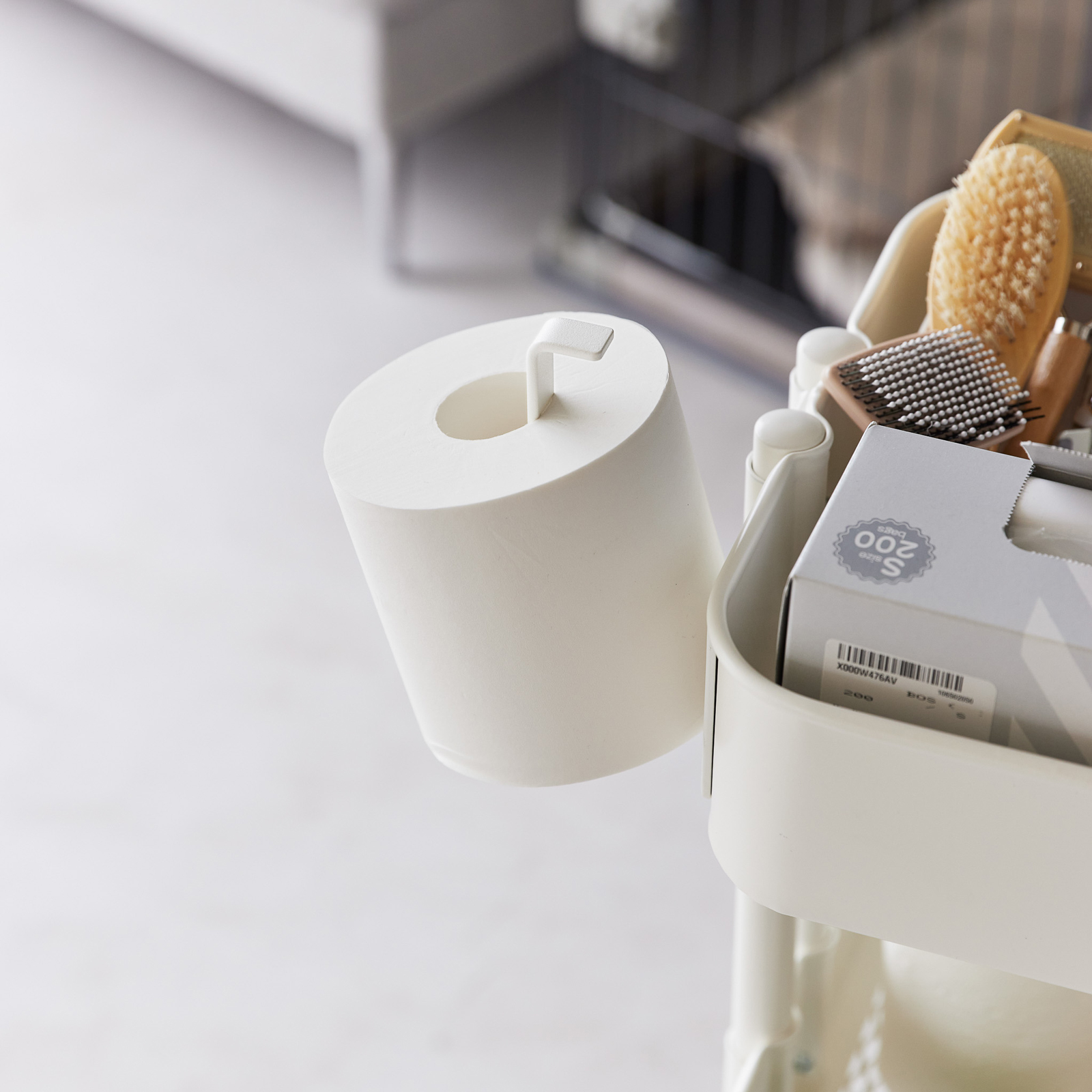 TOWER Magnetischer Toilettenpapierhalter weiss 
