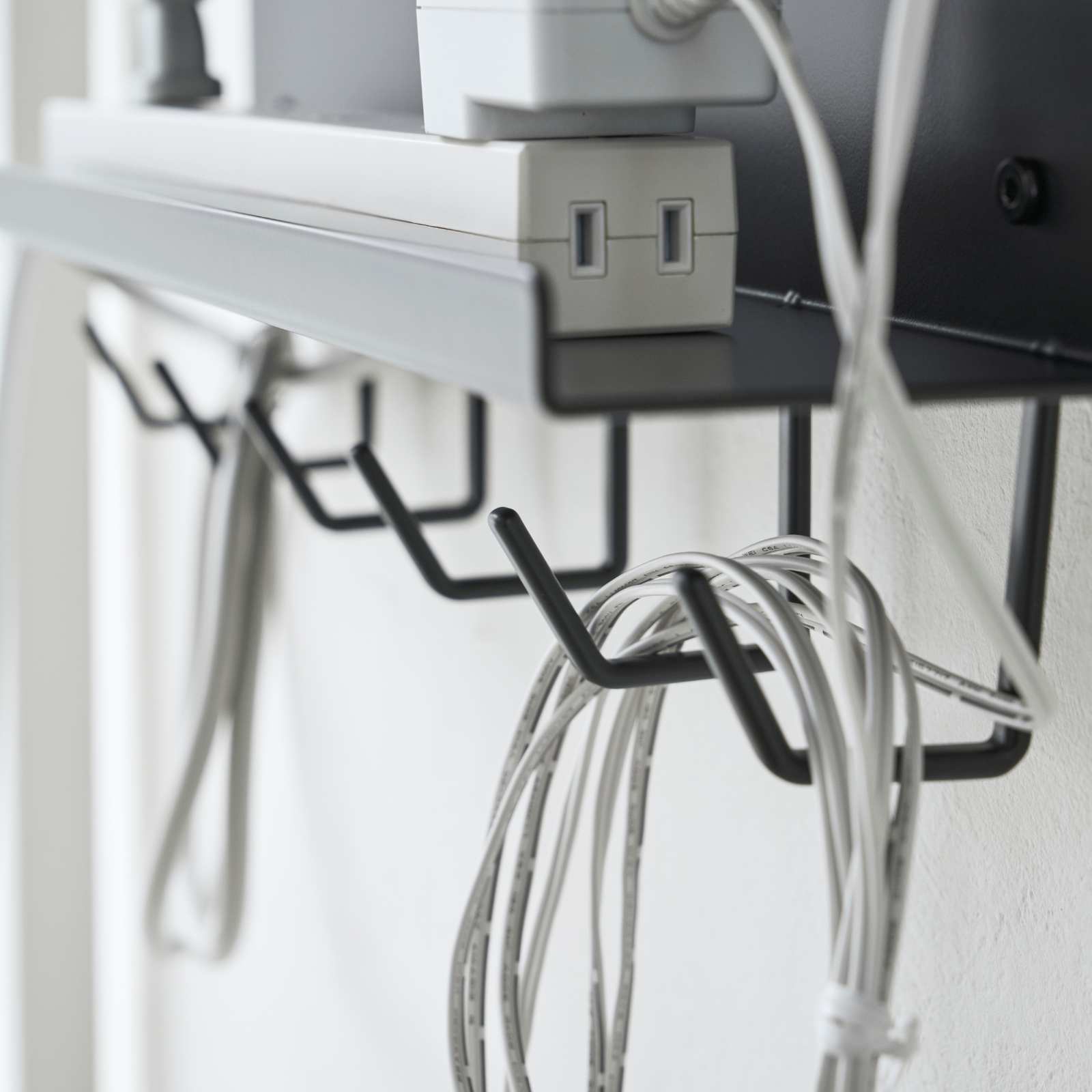 Untertisch-Kabel-/Router-Organizer SMART  schwarz