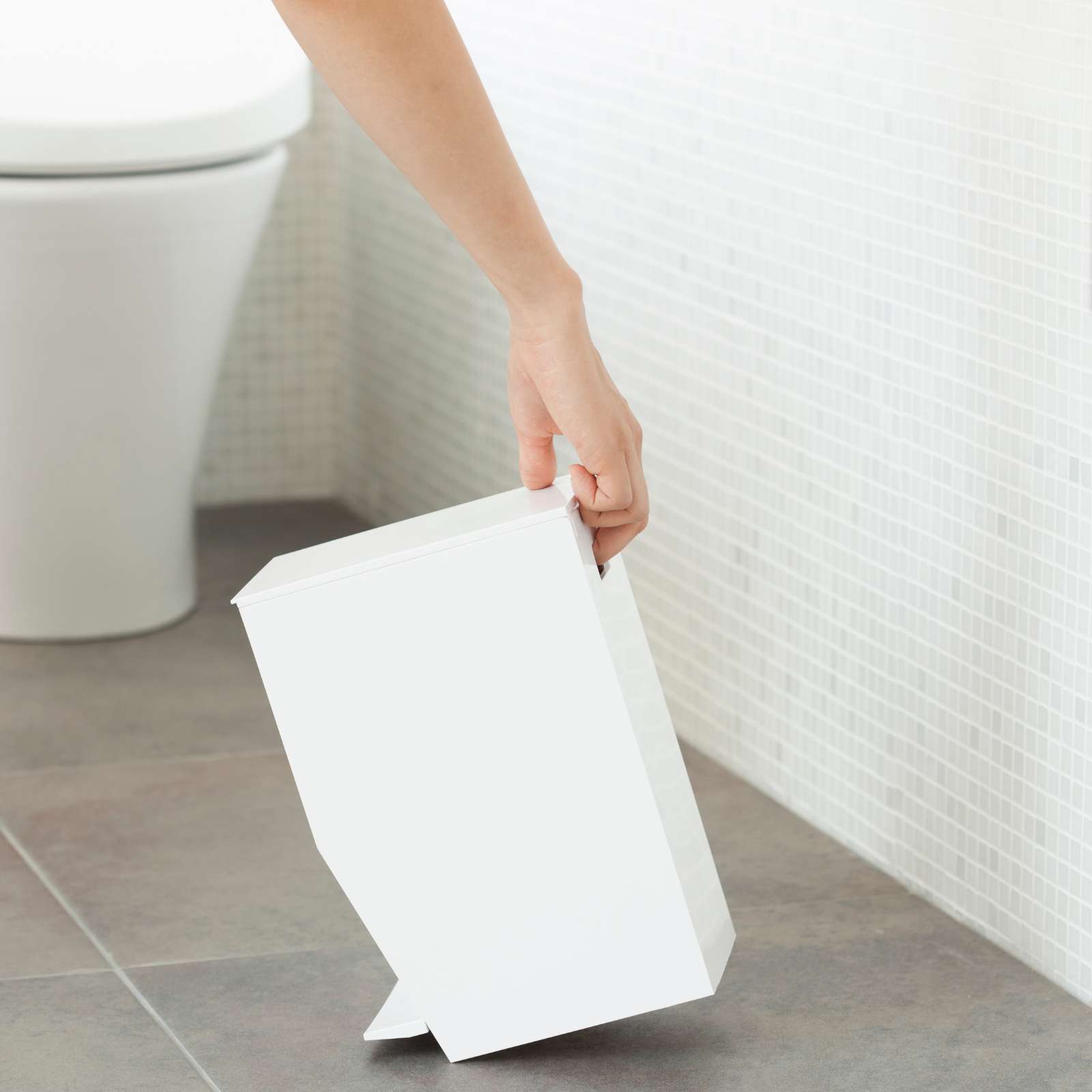 Mülleimer mit Tretfunktion TOWER weiss 