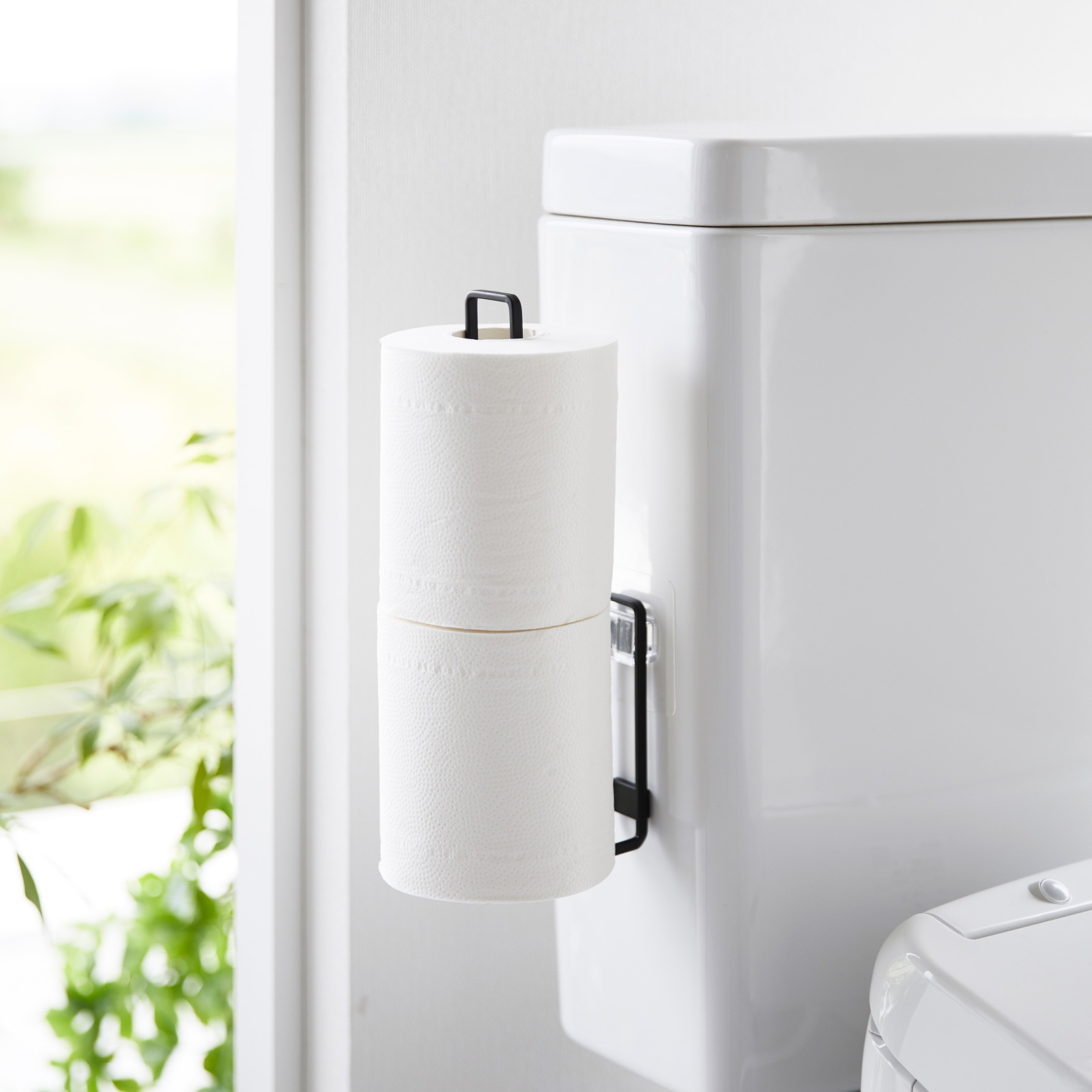 Klebehaken-Toilettenpapierhalter TOWER schwarz 