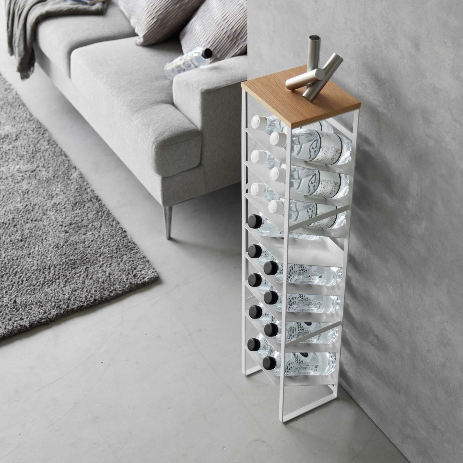 8-stöckiges Flaschenregal TOWER weiss mit Holzablage 