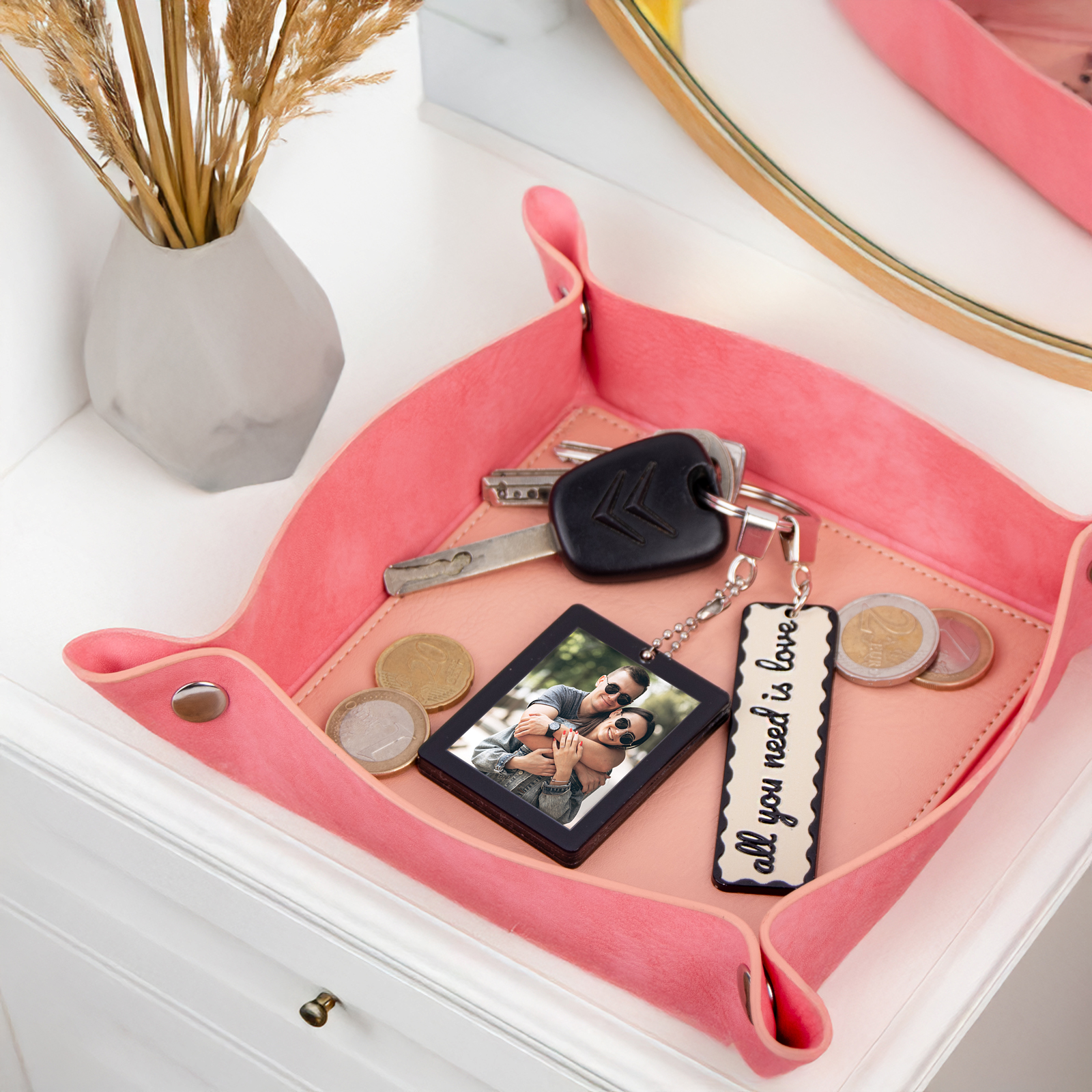 Keyring ALL YOU NEED IS LOVE 