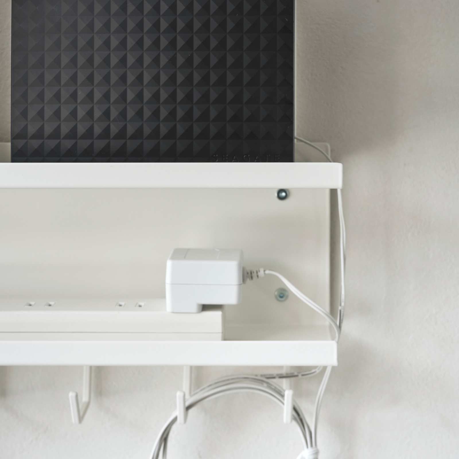 Untertisch-Kabel-/Router-Organizer SMART  weiss