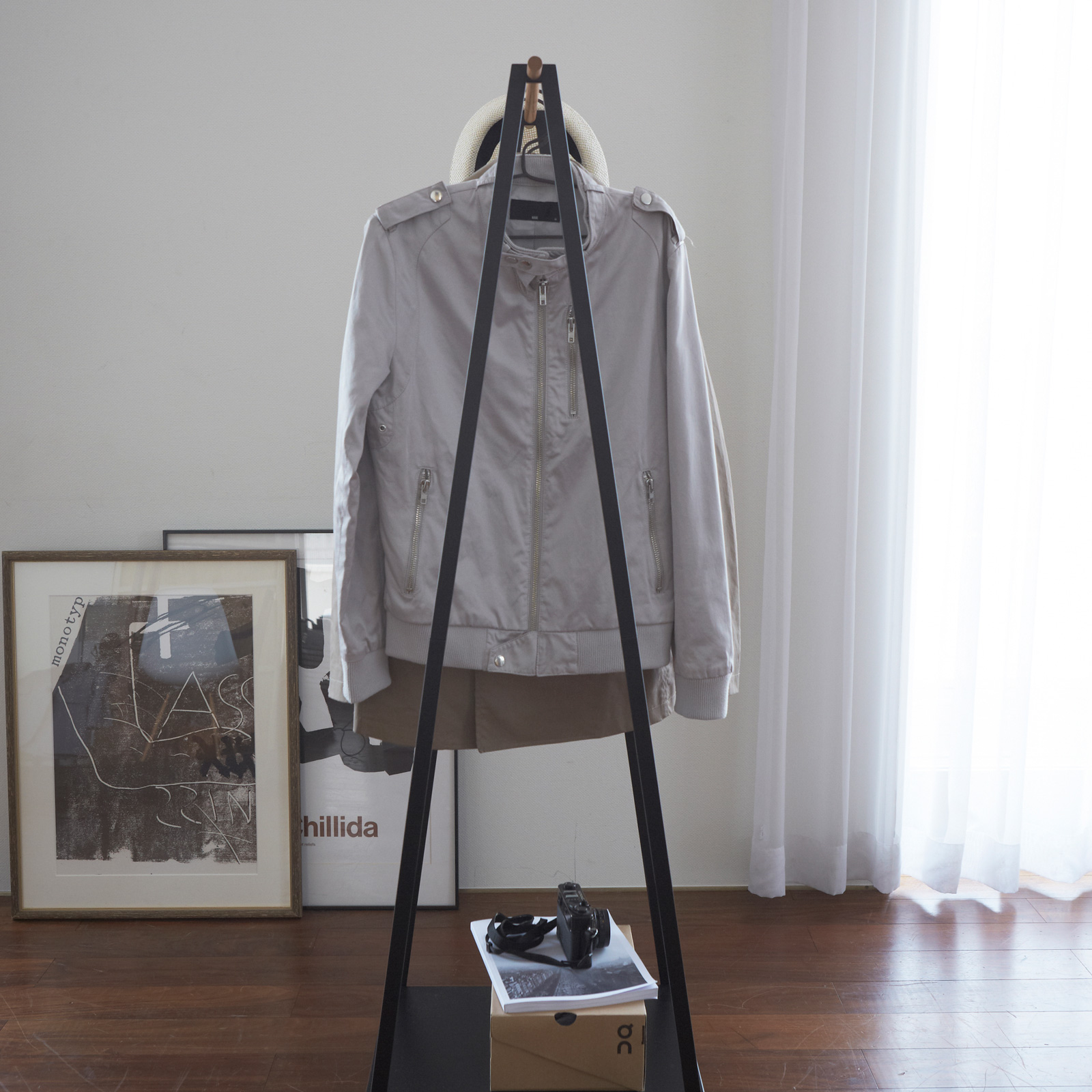 Garderobe TOWER schwarz 