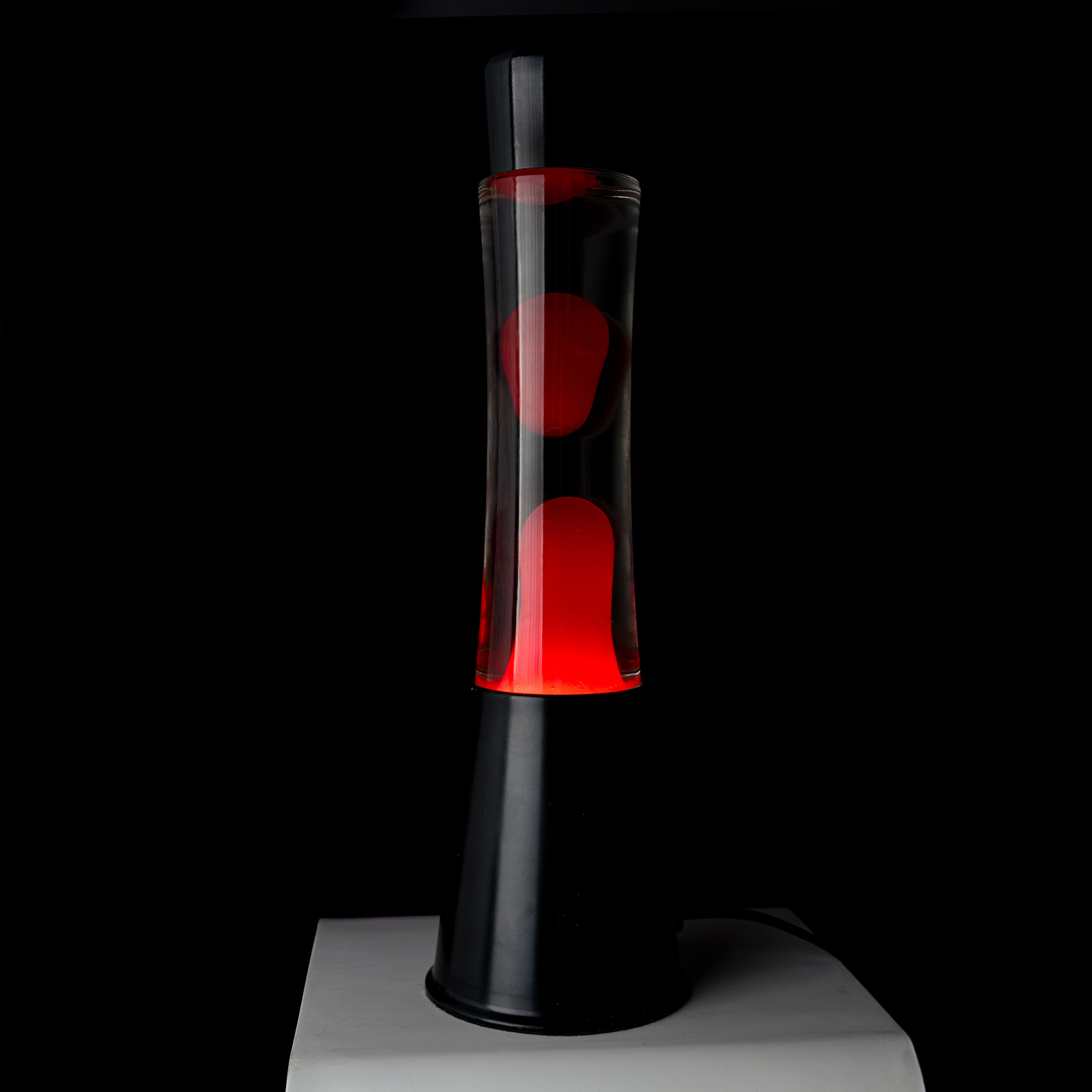 Lava Lamp TOWER Red Black Base 