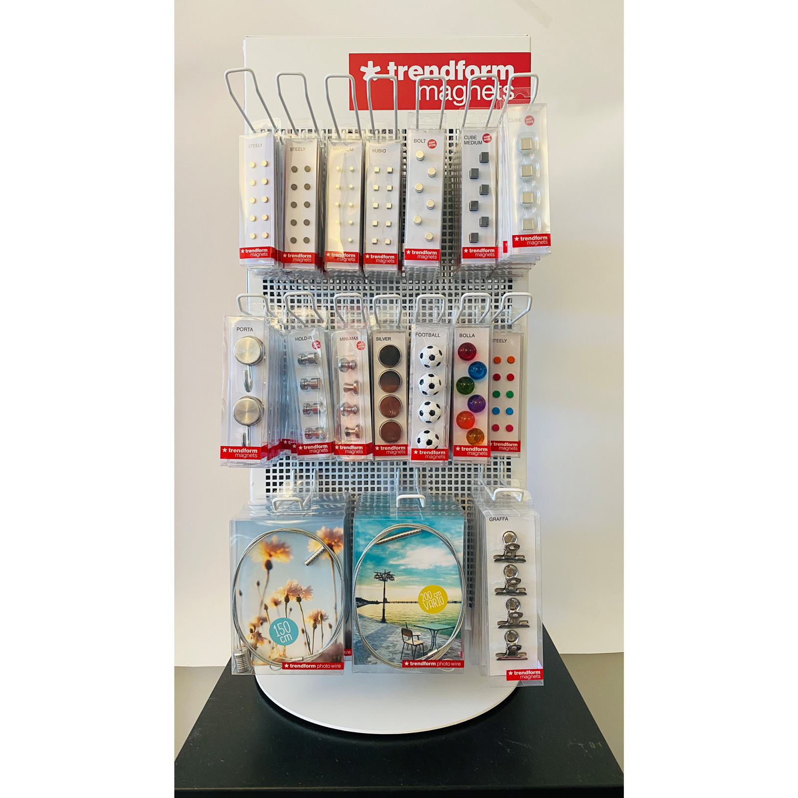 Thekendisplay MAGNETS 2.0 gefüllt (Bestseller) Metall, drehbar, weiss, 30 Haken, 2-seitig