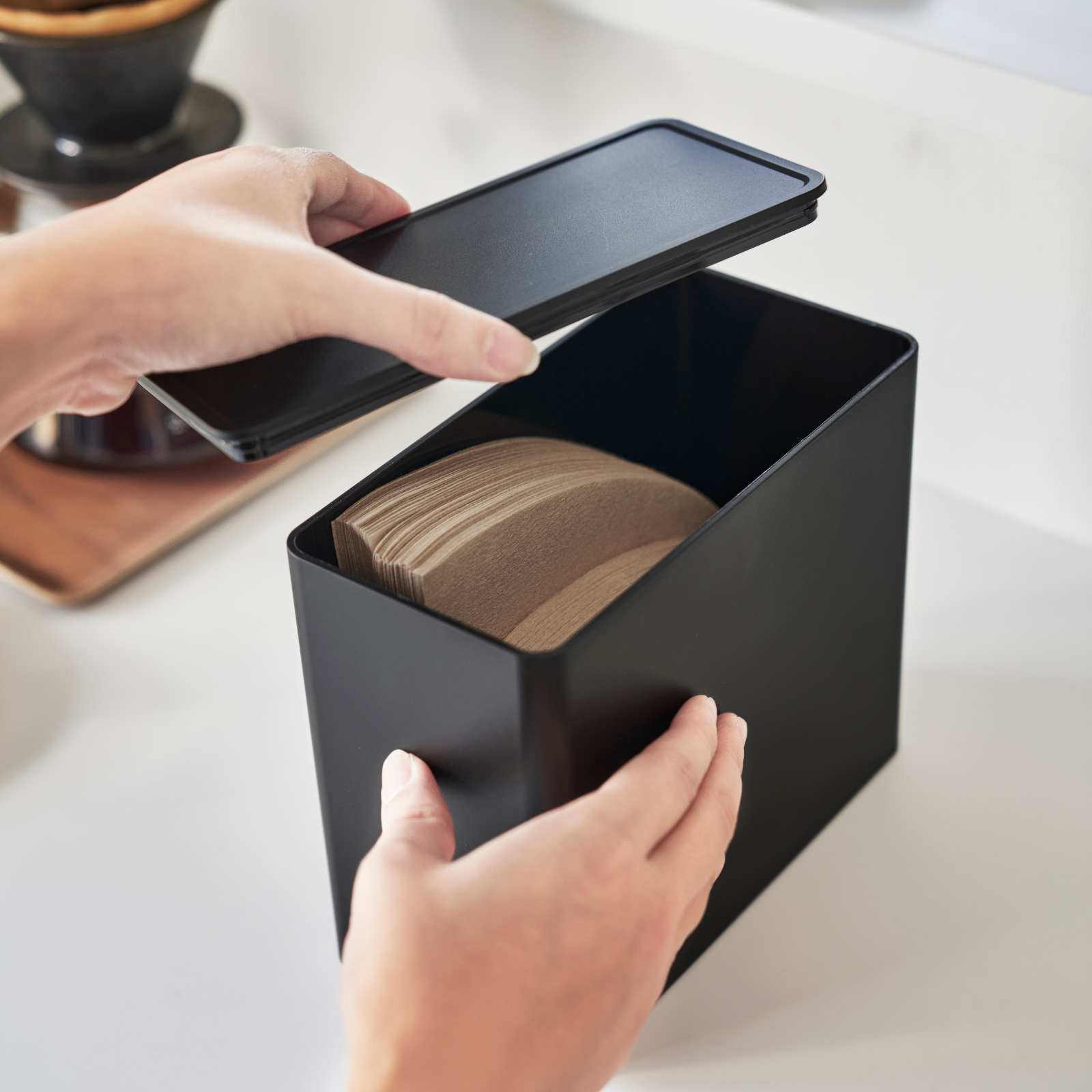 Kaffeefilterbox TOWER schwarz 